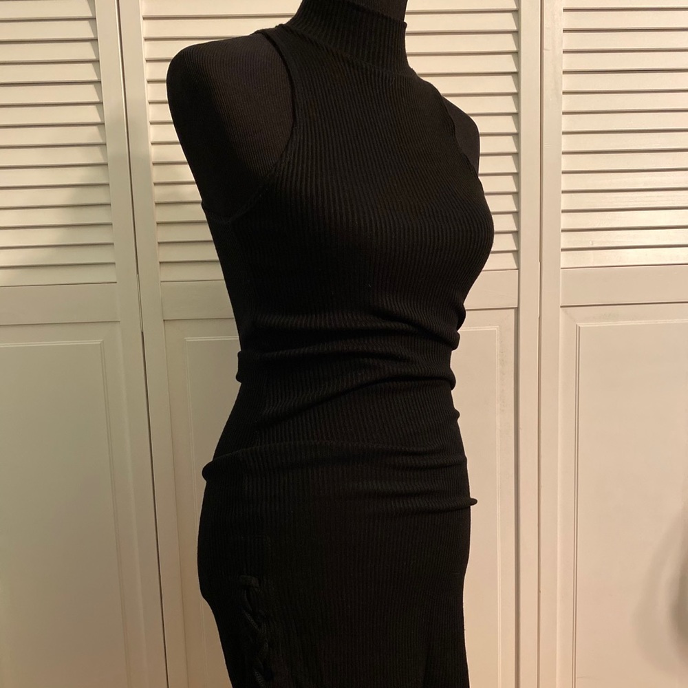 LITTLE BLACK DRESS - Picture 3 of 8